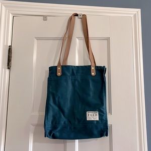 Feed market tote bag